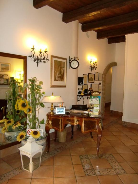 Mondo Antico B&B Cesena Exteriör bild